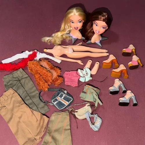 Bratz Lote Head Gamez Cloe + Meygan + Roupinhas