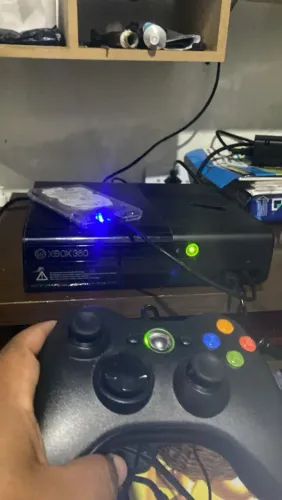 Xbox 360 super slim desbloqueado com HD de 320 GB com jogos, conoleto sem defeito ZS
