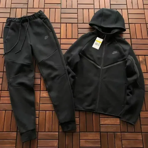 Conjunto Nike Tech Fleece