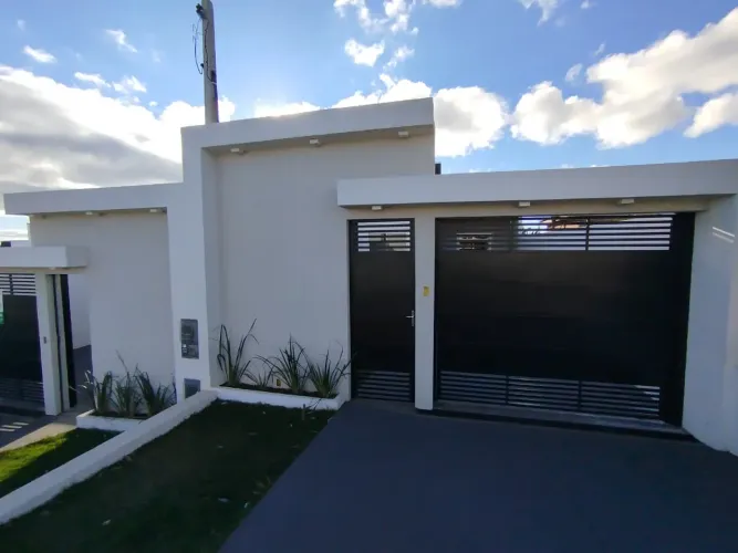 CASA À VENDA NO CHAPADA