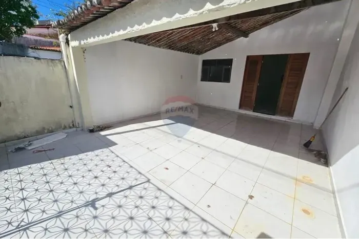 Casa 2/4 +Escritório com Localização estratégica Neópolis