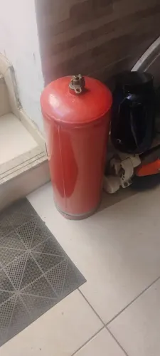Cilindro para armazenamento de água ou ar