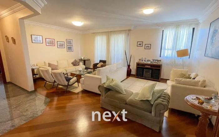 Apartamento Av. Princesa D'Oeste - 256m²