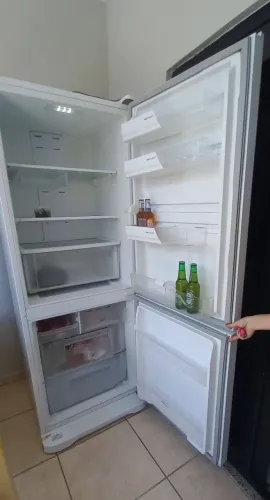 REFRIGERADOR INVERSE ELETROLUX.
