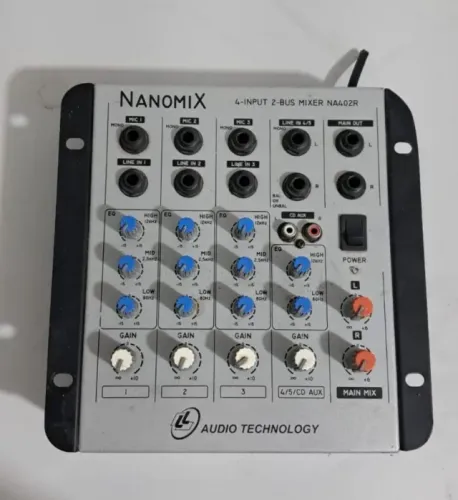 Mesa de Som Mixer LL Audio Nanomix 6 Canais