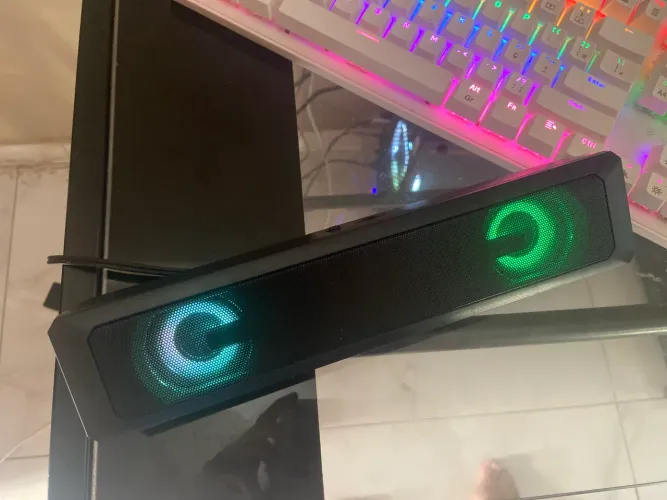 Soundbar Gamer para PC com LED RGB - A funcionar 100%