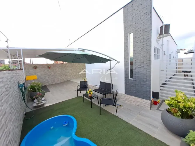 Casa com Piscina e Energia Solar à Venda nos Bancário, JOAO PESSOA - PB