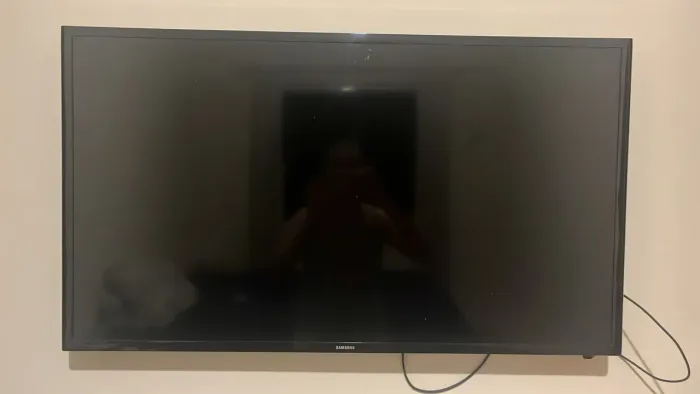 Smart TV Samsung 40" + Mi Stick Xiaomi