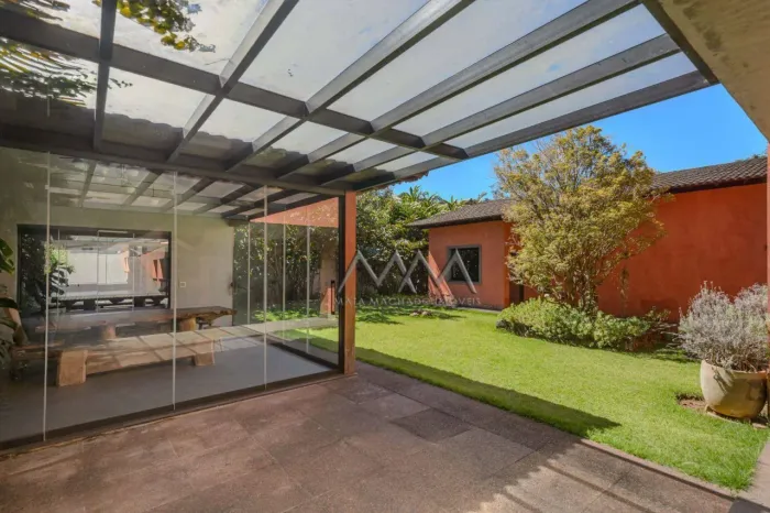 Casa para Locação no Vila Campestre | 550 m² - 4 quartos.