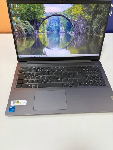 Lenovo i5 11° / 16 RAM / 512 SSD / Nota fiscal / Tela Full HD / Bateria OK /