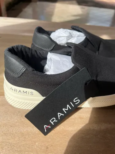 Tênis Aramis novo 