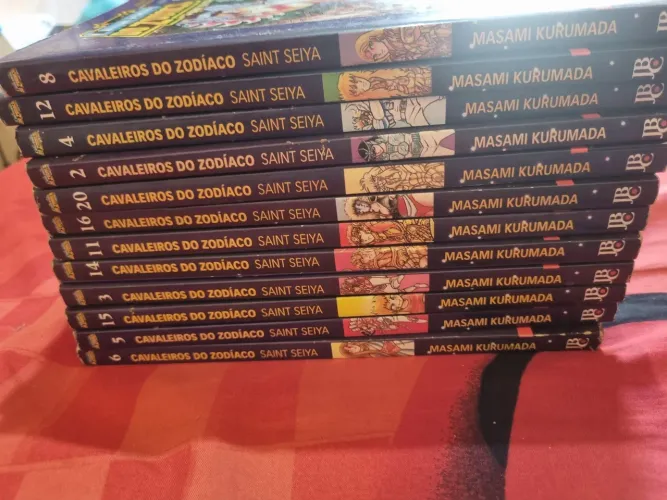 Mangá CDZ, vários volumes