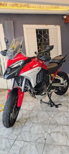 Ducati multistrada v4s 2022