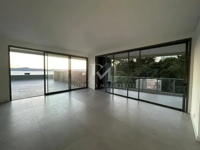 Cobertura de Alto Padrão com Vista para o Mar | Cacupé