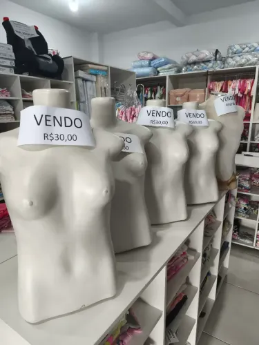 Manequim meio corpo