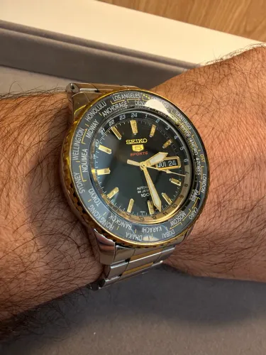 Relógio Seiko 5 Sports SRP130J1 World Time