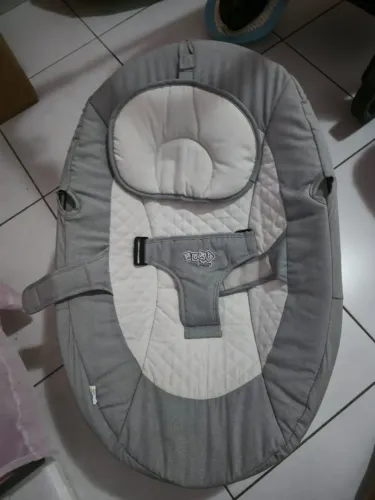 Cadeirinha de balanço
