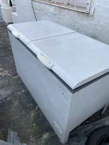 Freezer horizontal
