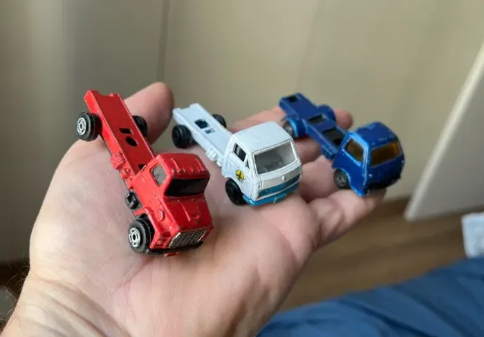 carrinhos miniatura caminhão 1/64 três cavalos de carreta