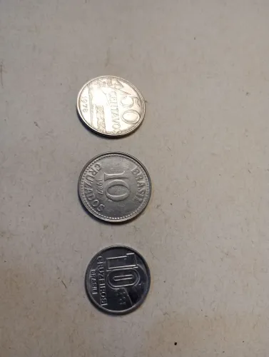 Lote com 3 Moedas Antigas Brasileiras - Colecionáveis