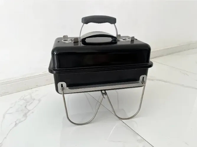 Churrasqueira portátil Weber "Go-Anywhere"