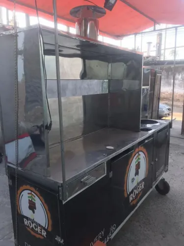 Carro de espetinho novo