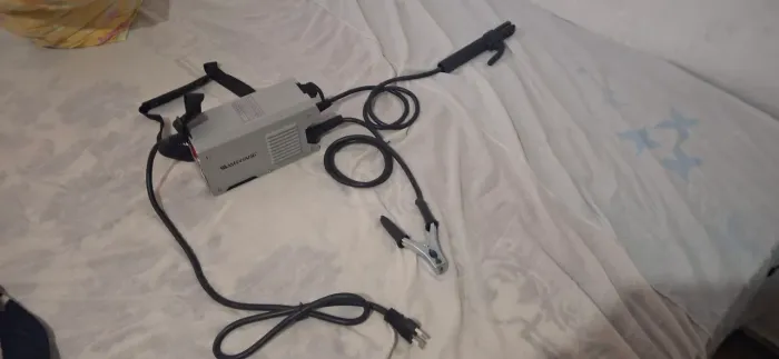 Maquina de solda 120 amperes zero sem uso