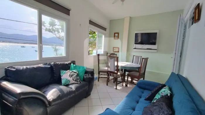 Apartamento 2 Suítes mobiliado no Pântano do Sul