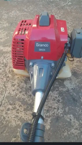 Vende se uma Roçadeira