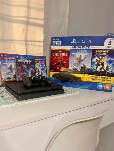Playstation 4 Slim com Jogos