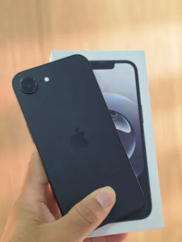 SEMINOVO IPHONE 16e 256GB PRETO BATERIA: 100% 6 CICLOS GARANTIA APPLE 07/04/2027