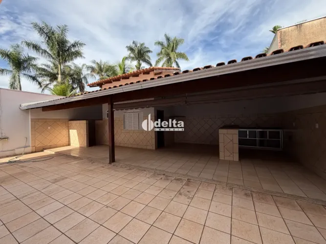 Casa residencial com 3 quartos sendo 1 suíte disponível para locação no bairro Vigilato Pe