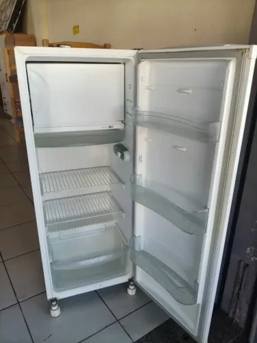 Geladeira cônsul