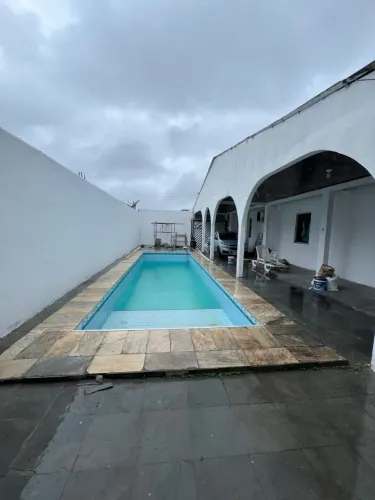 CASA COM PISCINA NO COROADO PRÓXIMO AO ARBORETOop