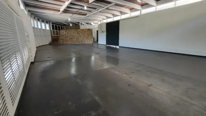 Galpão área total 350m² - Estrada Mineira