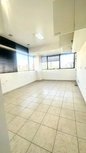 OTIMA SALA COMERCIAL BARRA