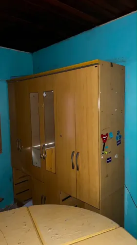 Roupeiro para doação