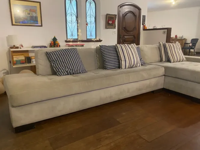 Sofá 5 lugares com chaise