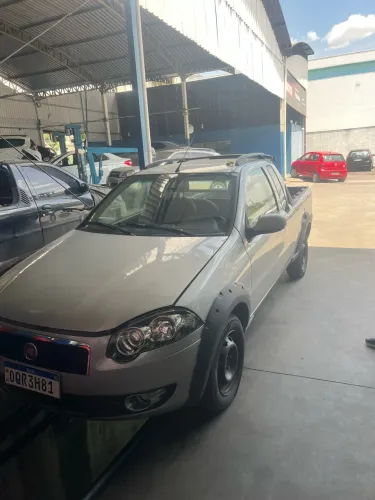 Fiat Strada Trekking 1.6 16V Flex CE 2013