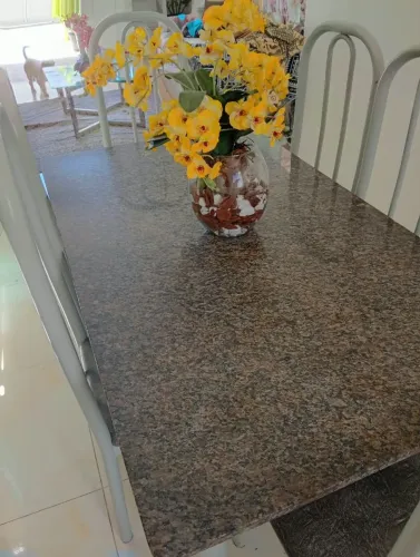 Mesa de Mármore