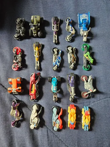 Lote de 20 Motos Hot Wheels