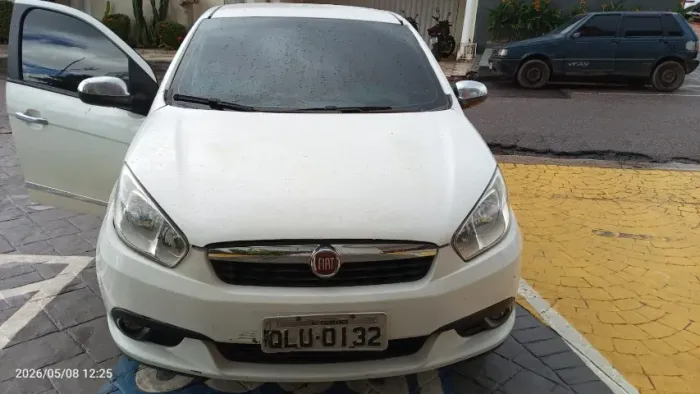 Fiat Grand Siena Essence 1.6 Flex 16V 2015