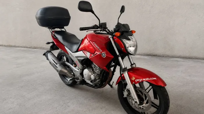 Fazer 250 (moto de mulher)