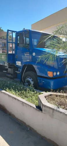1318 unico dono e com diferencial reduzido, original de fábrica.