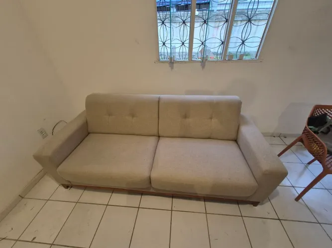 Lindo sofá pouquíssimo uso