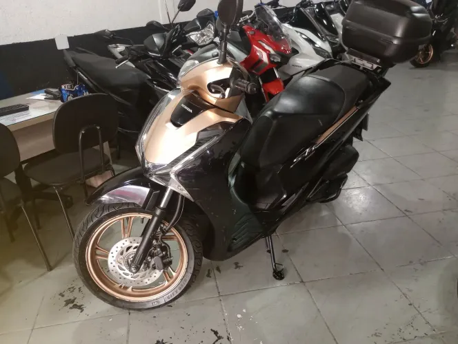 SH 150 DLX super nova 17.000 km