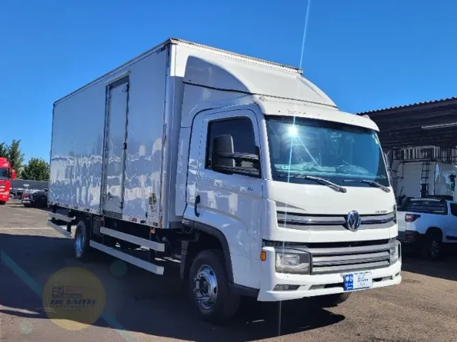 Volkswagen 11.180 Delivery 4x2 Ano 2022/23 No Baú 6,20mts