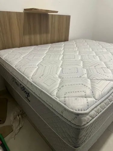 Cama de casal box com colchão