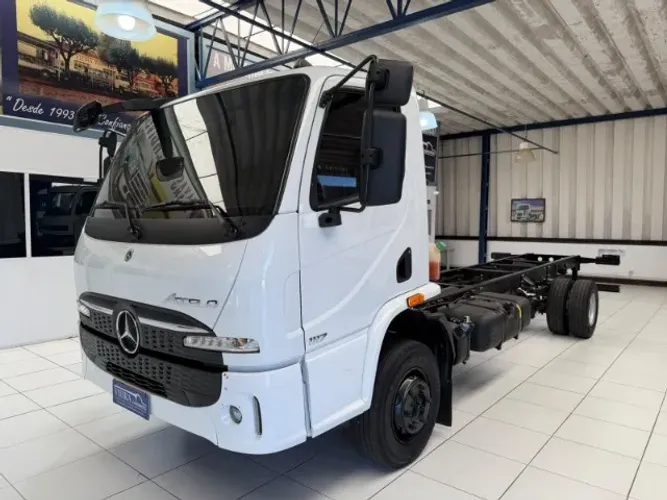 Mercedes Accelo 1117 ano 2026