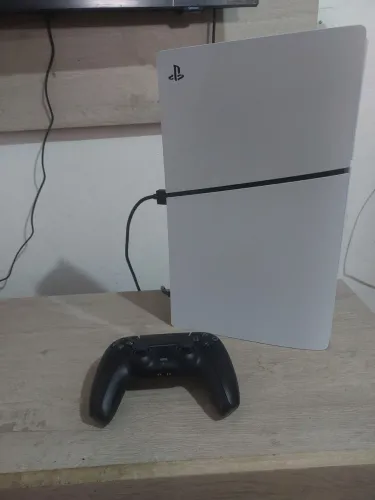 PS5 Semi Novo, vendo ou troco em pc gamer.